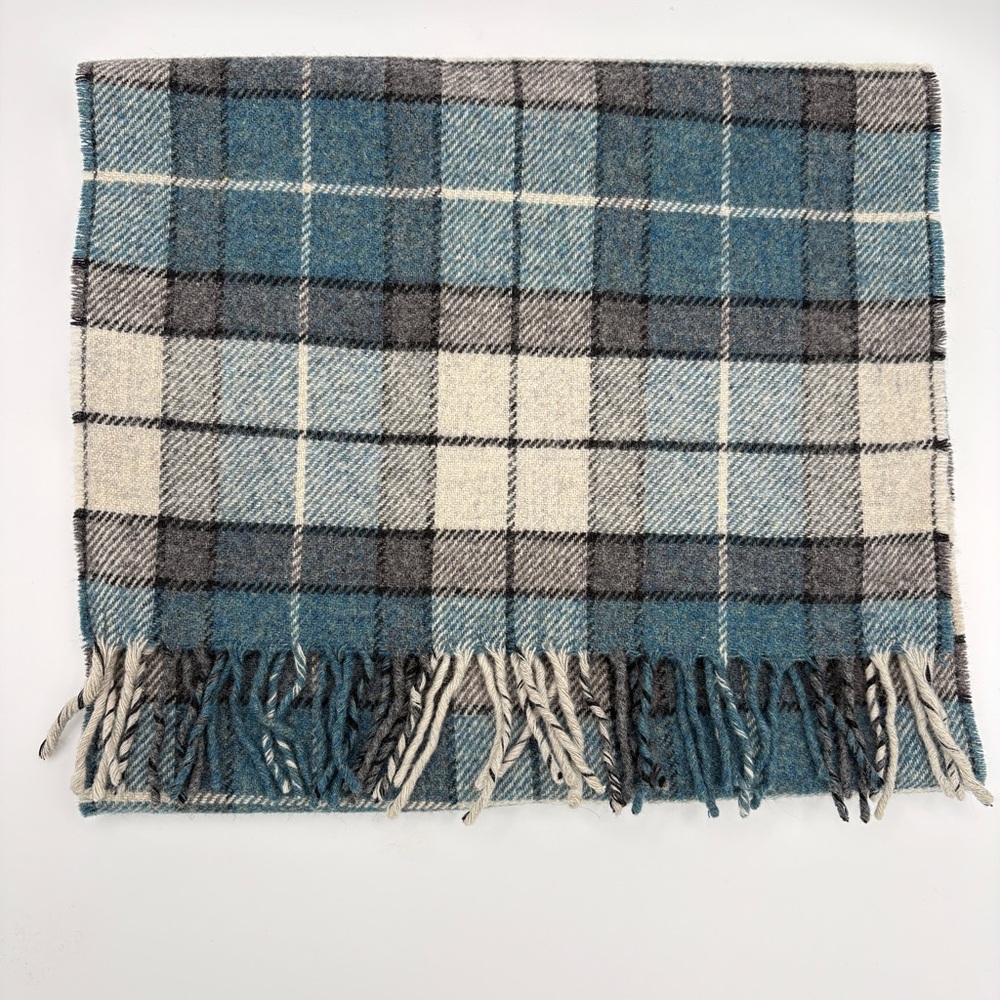 Foxford Ireland 100% Lambswool Plaid Scarf Blue Gray Cream Black Fringe